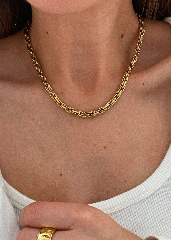 Natalya Chain Gold